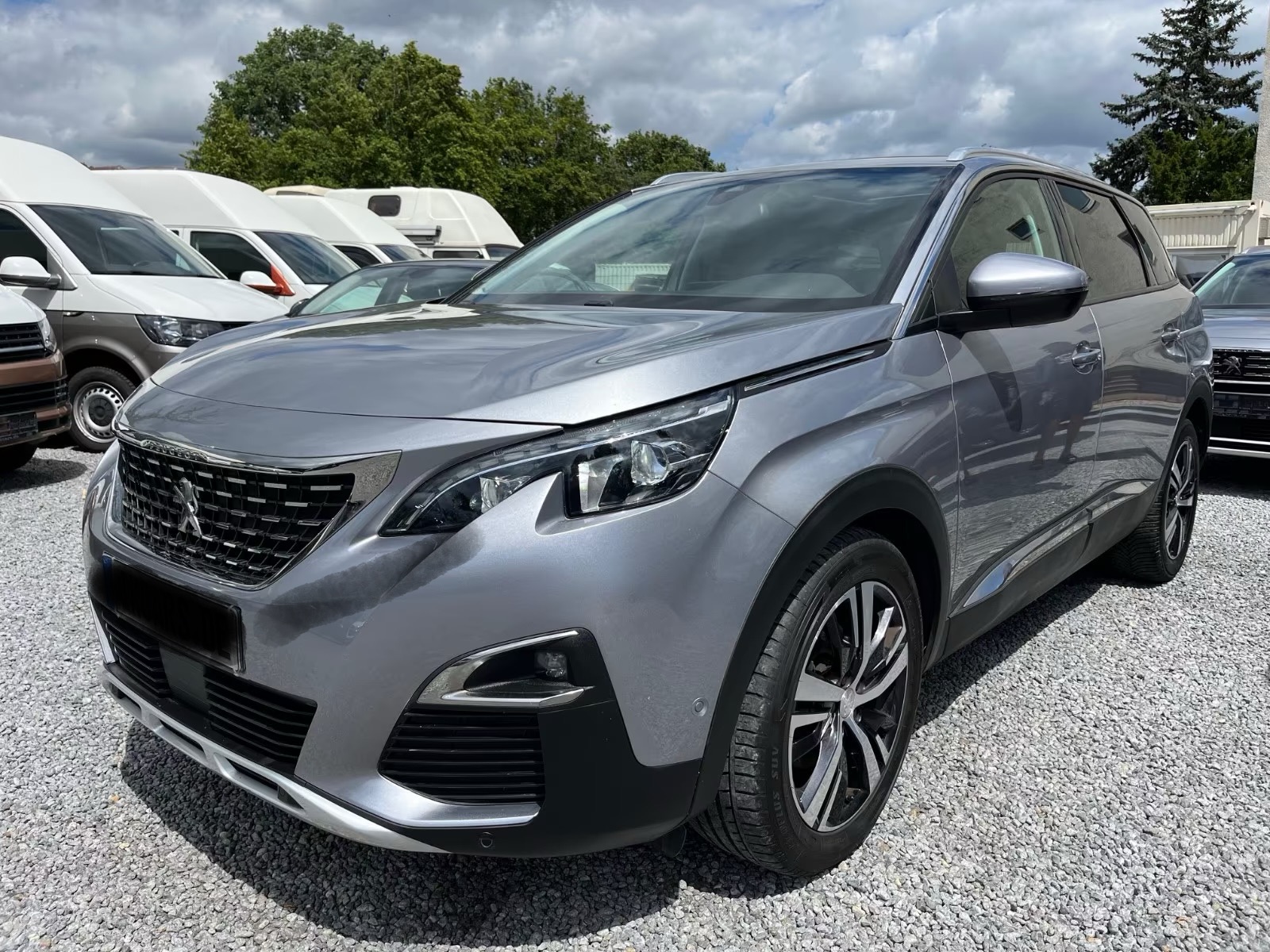 Peugeot 5008 Allure PANORAMADACH/Kam180°/7Sitze/ZR-neu!