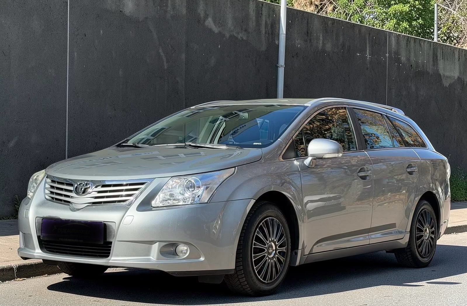 Toyota Avensis Combi Sol