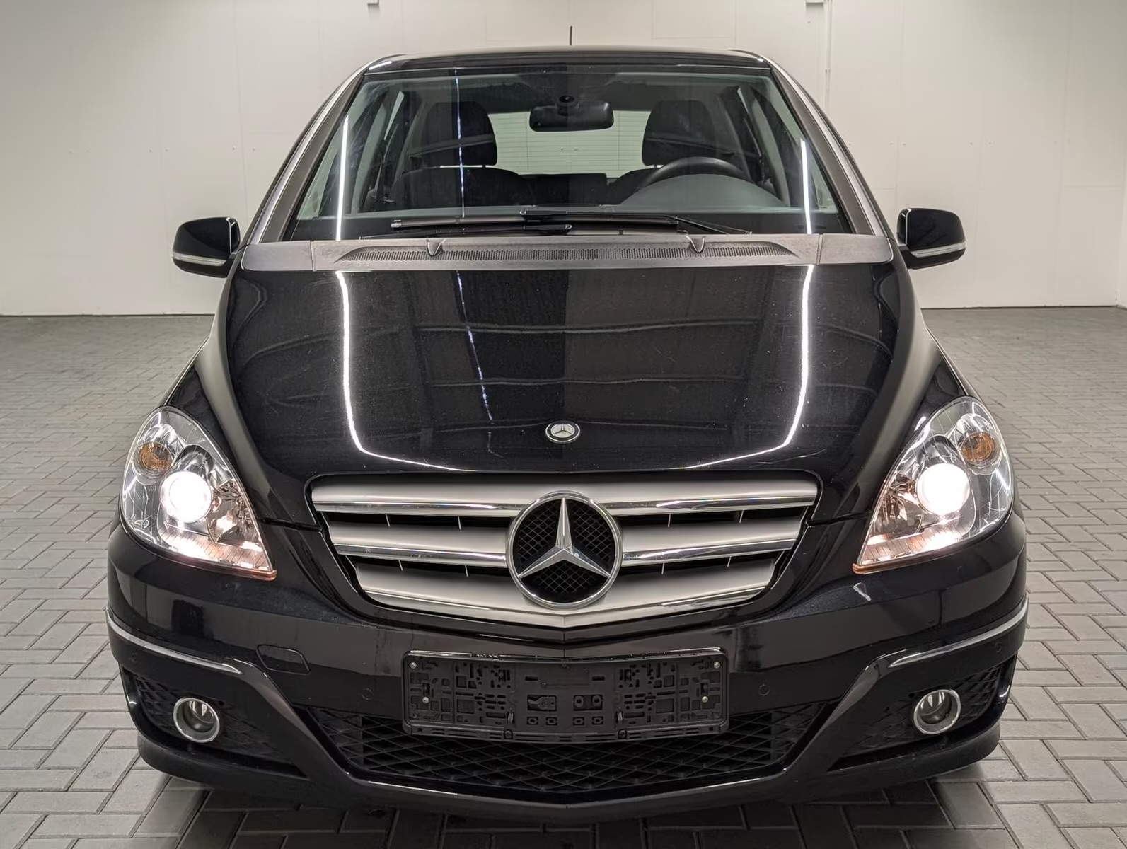 Mercedes-Benz B 180 Pour un usage commercial, import export